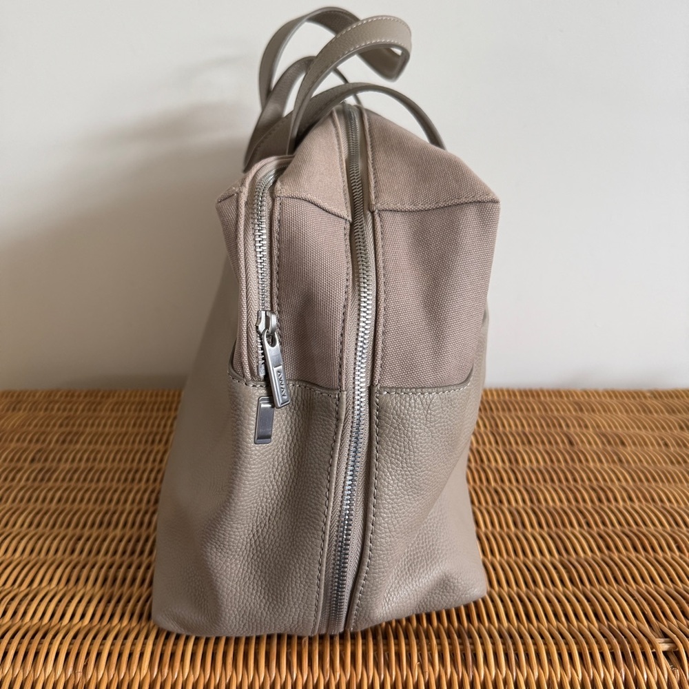 AWAY The Everywhere Bag. - Picture 3 of 7